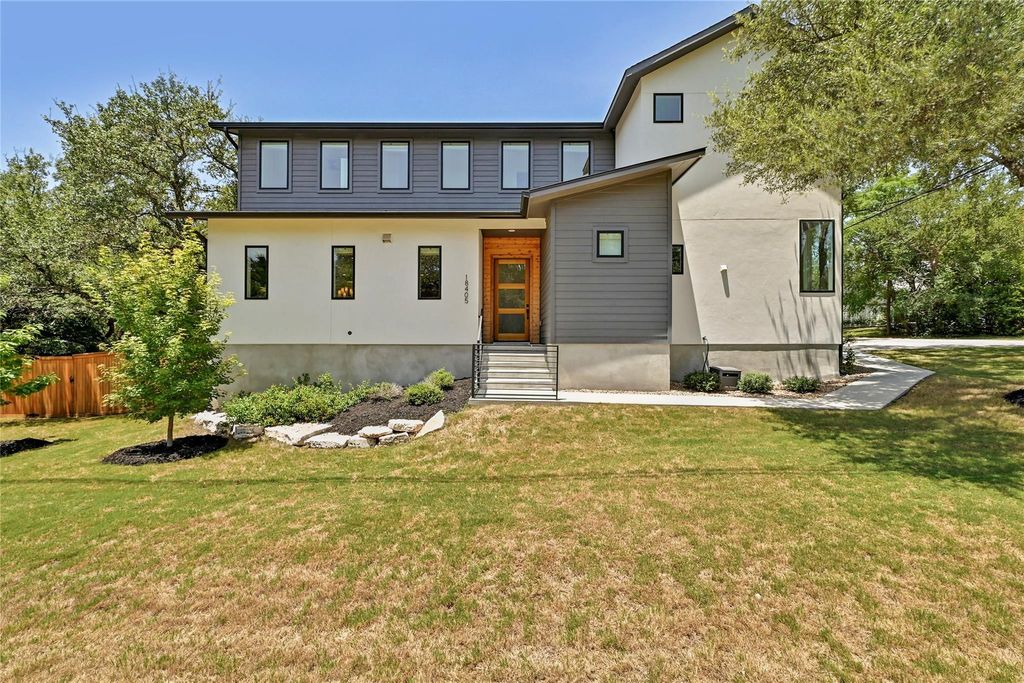 18405 Georgetown DR, Jonestown, TX 78645