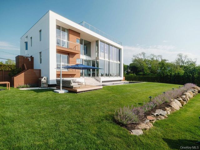 445 Glen Court, Cutchogue, NY 11935
