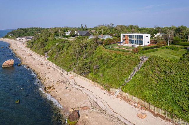 445 Glen Court, Cutchogue, NY 11935