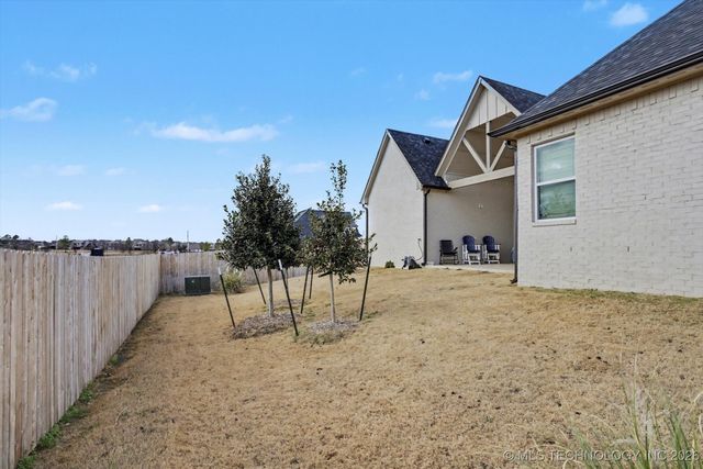 2338 E 134th Circle S, Bixby, OK 74008