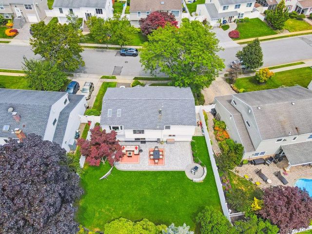 3894 Nancy Lane, Seaford, NY 11783