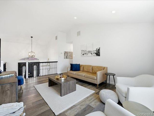 3894 Nancy Lane, Seaford, NY 11783