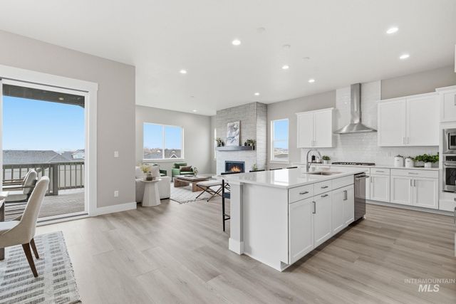 2301 N Mountain Vista Ave, Star, ID 83669