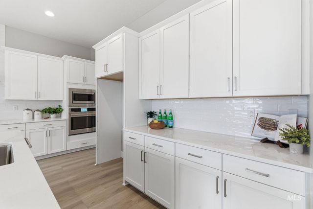 2301 N Mountain Vista Ave, Star, ID 83669