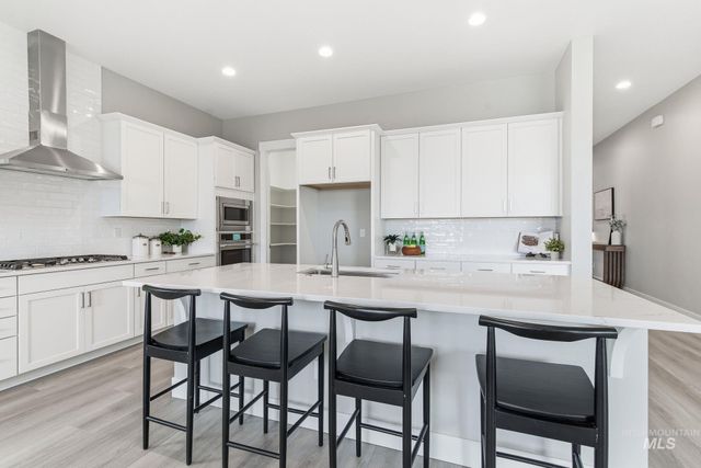 2301 N Mountain Vista Ave, Star, ID 83669