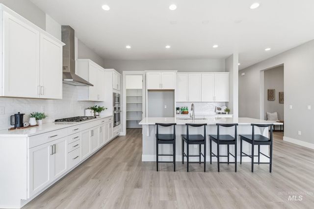 2301 N Mountain Vista Ave, Star, ID 83669