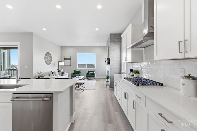 2301 N Mountain Vista Ave, Star, ID 83669