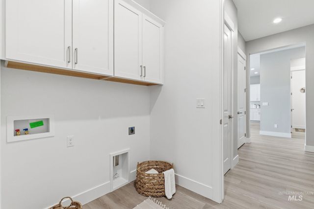 2301 N Mountain Vista Ave, Star, ID 83669