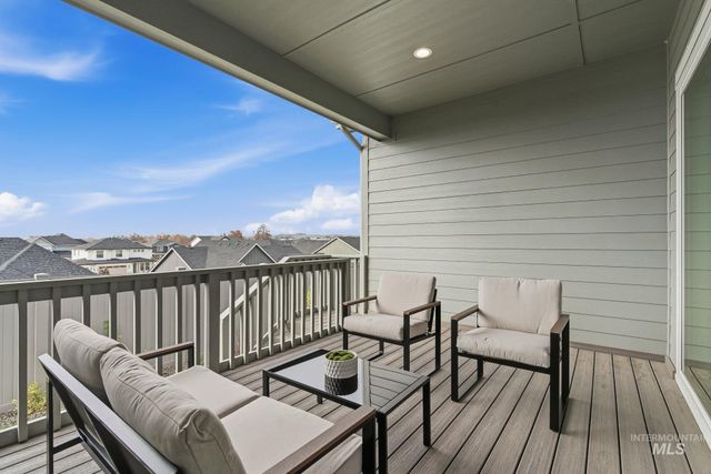 2301 N Mountain Vista Ave, Star, ID 83669