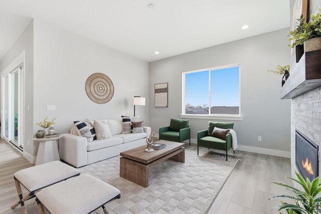 2301 N Mountain Vista Ave, Star, ID 83669