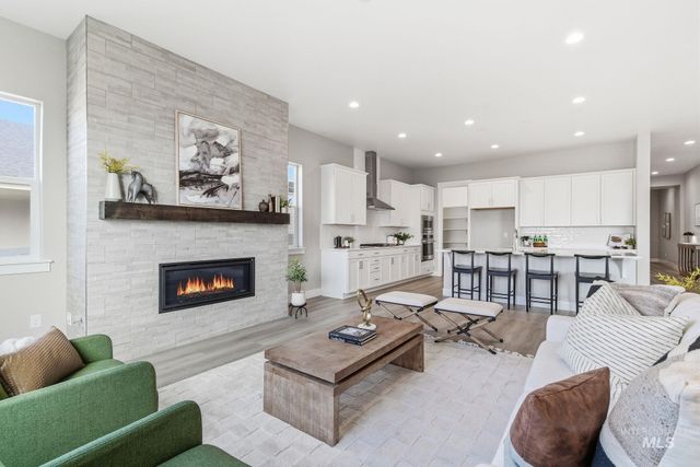 2301 N Mountain Vista Ave, Star, ID 83669