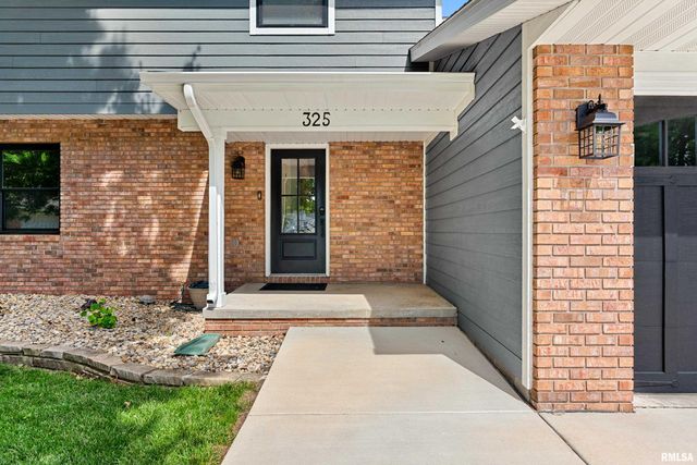 325 LOTUS Drive, Morton, IL 61550
