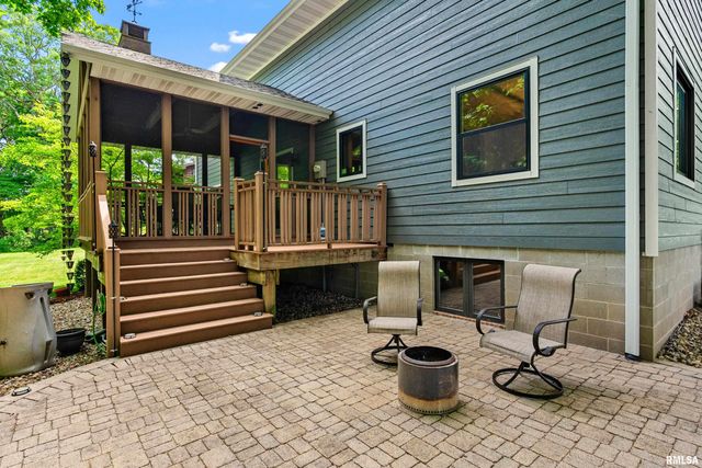 325 LOTUS Drive, Morton, IL 61550