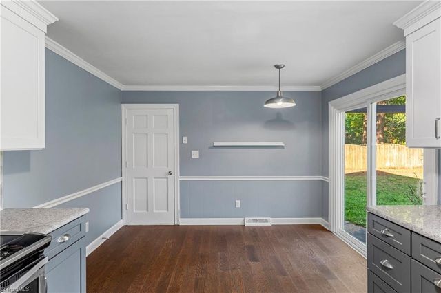 4103 Oak Hollow Drive, High Point, NC 27265