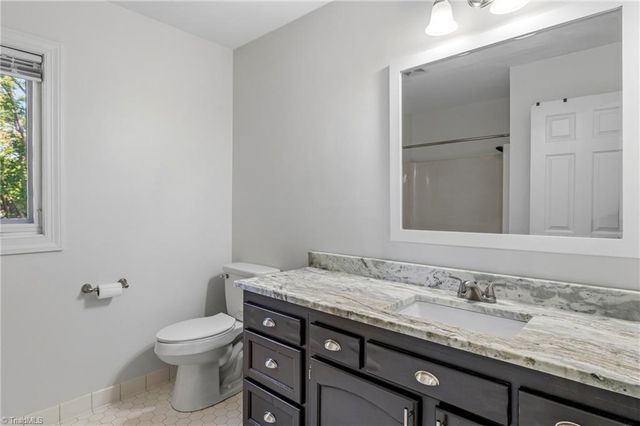 4103 Oak Hollow Drive, High Point, NC 27265