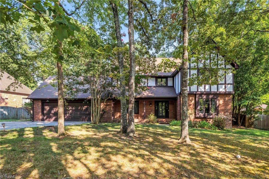 4103 Oak Hollow Drive, High Point, NC 27265