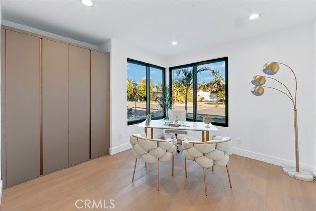 853 Oak, Costa Mesa, CA 92627