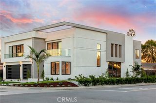 853 Oak, Costa Mesa, CA 92627