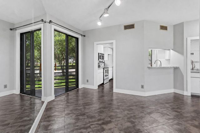 1931 Enterprise Avenue, League City, TX 77573