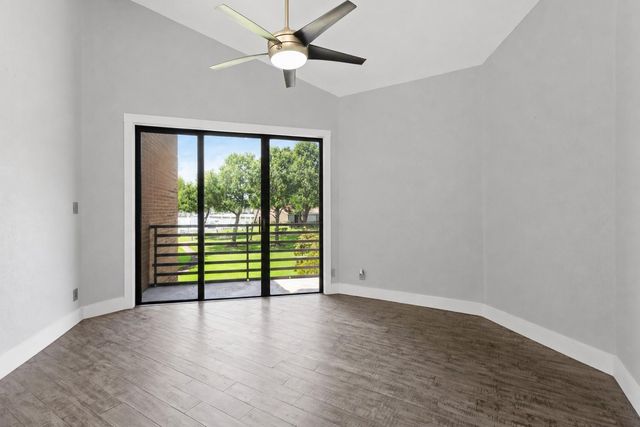 1931 Enterprise Avenue, League City, TX 77573