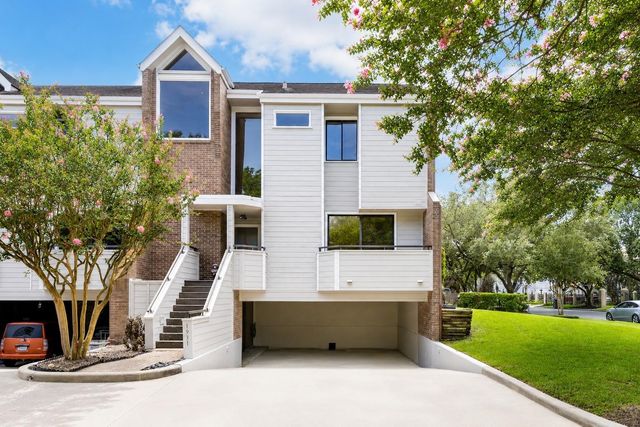 1931 Enterprise Avenue, League City, TX 77573