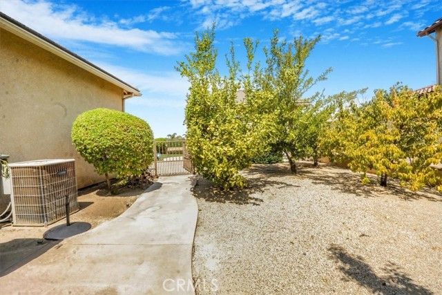 889 Highridge Street, Riverside, CA 92506