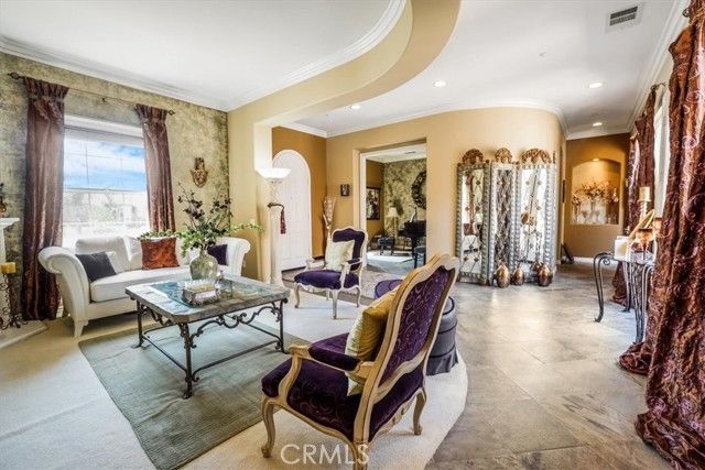 889 Highridge Street, Riverside, CA 92506