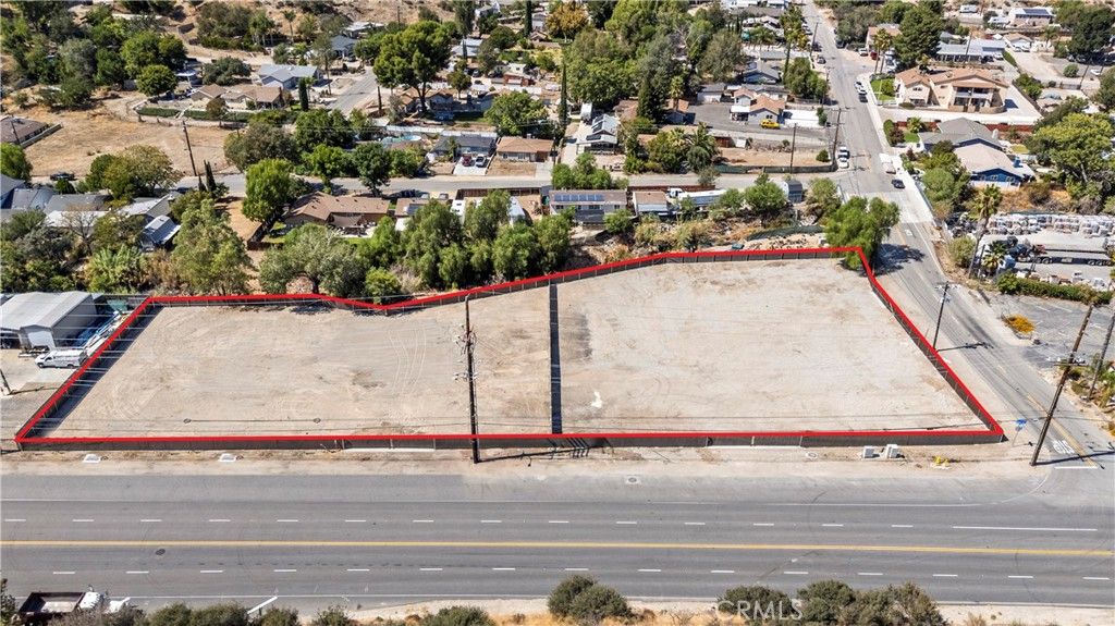 16715 Sierra Highway, Canyon Country, CA 91351 — exterior
