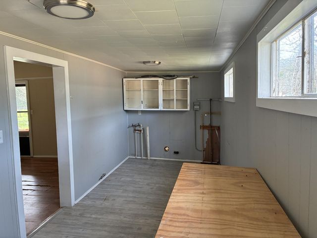 104 Draper Street, Columbus, TX 78934