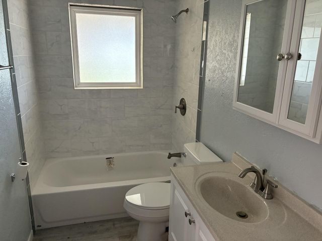 104 Draper Street, Columbus, TX 78934