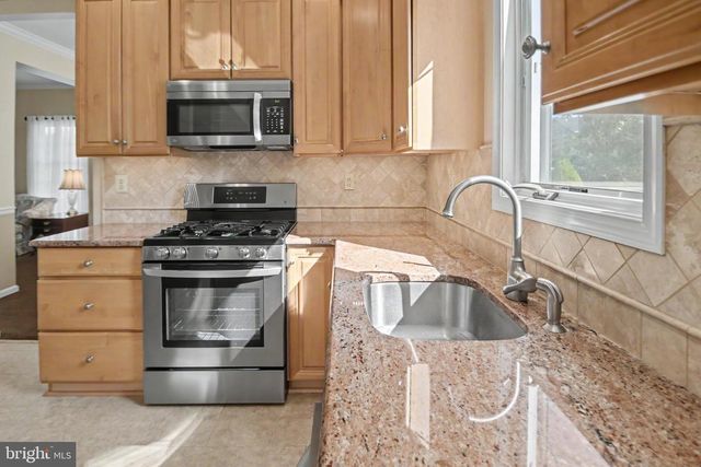 7 CLAREMONT DR, Doylestown, PA 18901