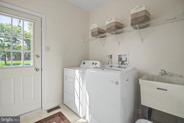 7 CLAREMONT DR, Doylestown, PA 18901
