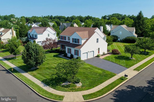 7 CLAREMONT DR, Doylestown, PA 18901