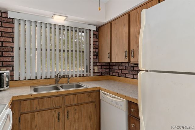 6246 E Ivy Lane, Inverness, FL 34452