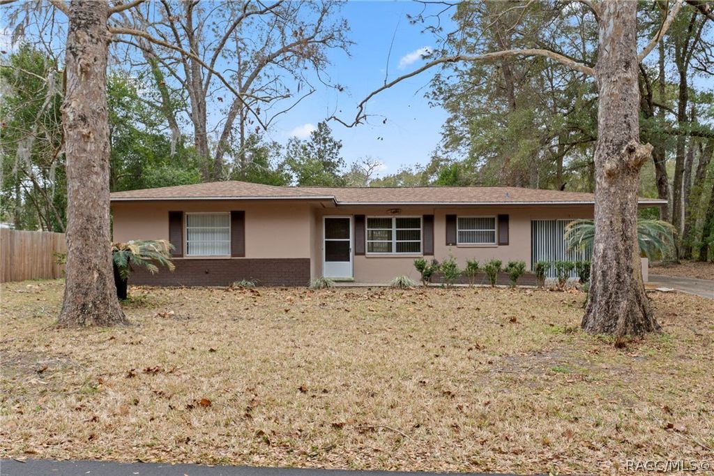 6246 E Ivy Lane, Inverness, FL 34452