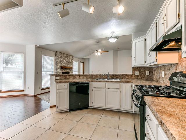 524 Firelane Road, Edmond, OK 73003
