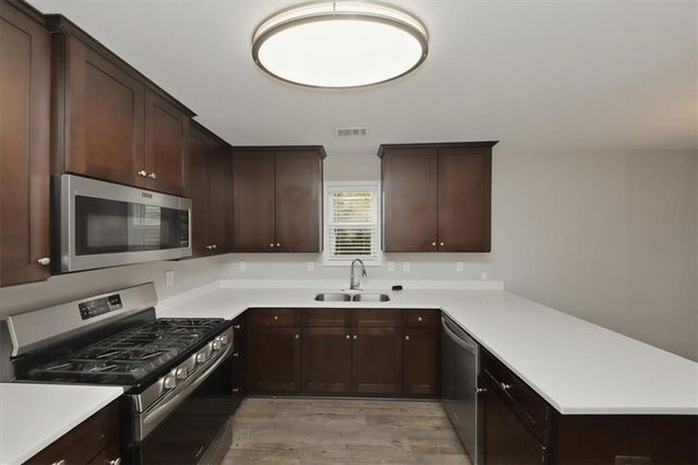 517 Arrowhead Drive, Dallas, GA 30132
