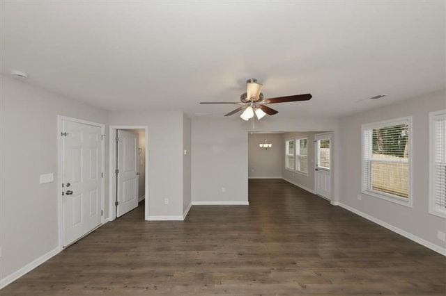 517 Arrowhead Drive, Dallas, GA 30132