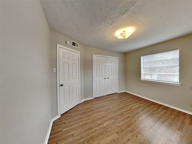 329 Deer Creek Road, Everman, TX 76140