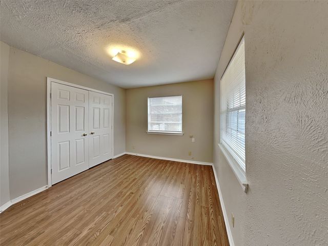 329 Deer Creek Road, Everman, TX 76140