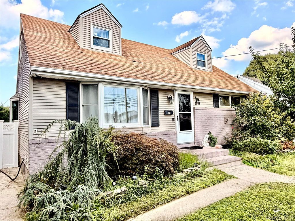 2993 Brower Avenue, Oceanside, NY 11572