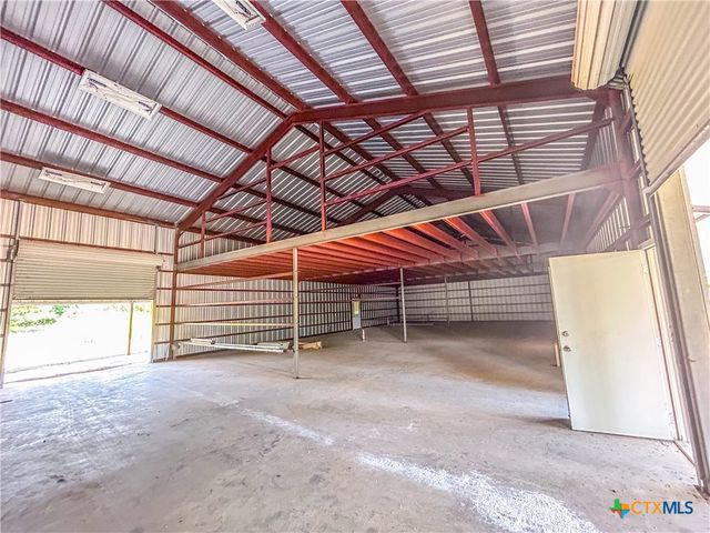 90 Honey Drive, Victoria, TX 77904