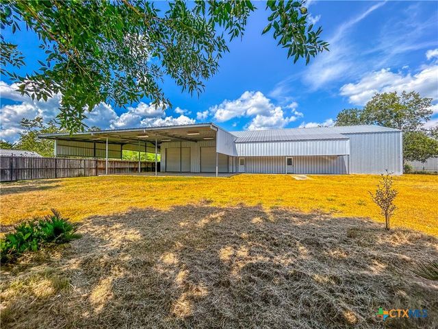 90 Honey Drive, Victoria, TX 77904