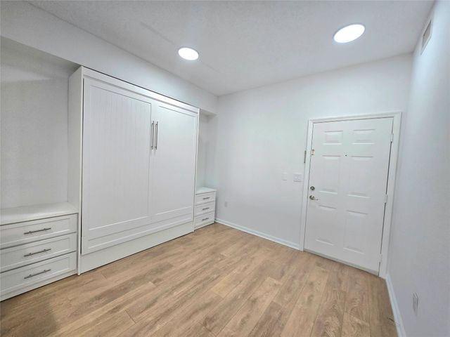 533 NE 3rd Ave 447, Fort Lauderdale, FL 33301