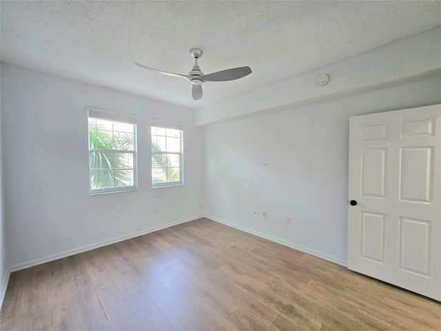 533 NE 3rd Ave 447, Fort Lauderdale, FL 33301