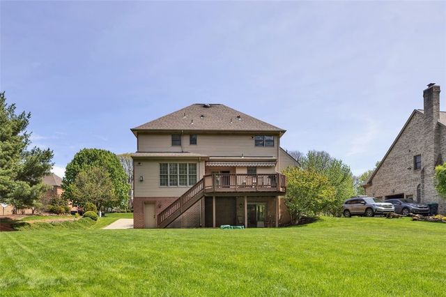 215 Gate Dancer Dr, Cranberry Twp, PA 16066
