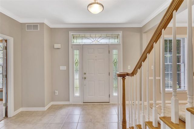 215 Gate Dancer Dr, Cranberry Twp, PA 16066