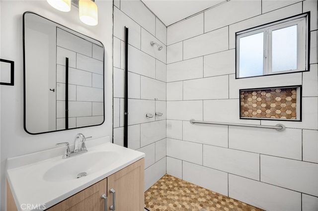 1017 S Alma, Los Angeles, CA 90023