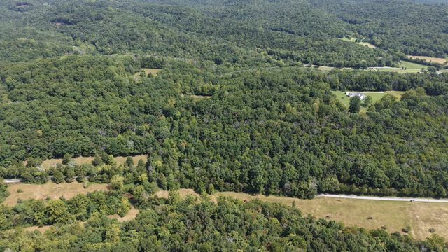 685 Red Tuttle Rd, Bethpage, TN 37022