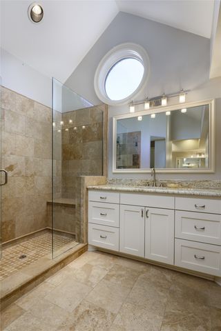 7 Glenchester Court, Dallas, TX 75225